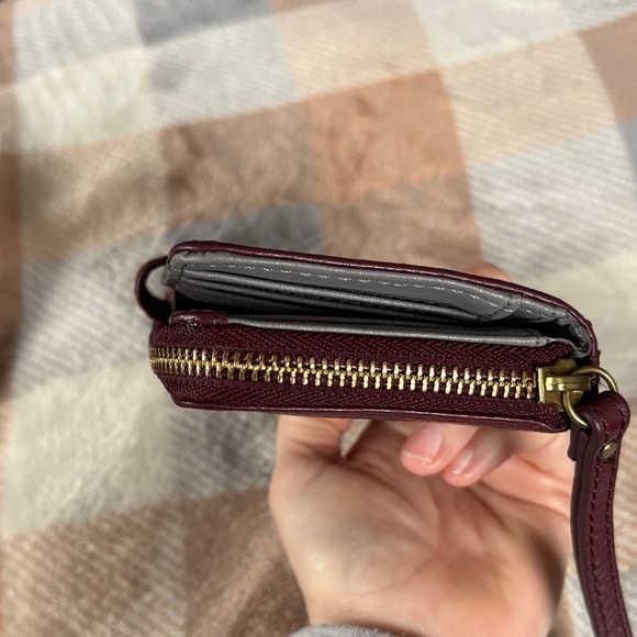 Fossil Women's Burgundy Leather Wristlet - Picture 9 of 14
